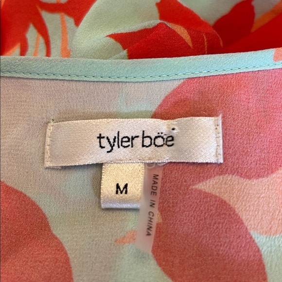 Tyler boe  lime green orange floral batwing silk blouse Size M EUC - Picture 7 of 10